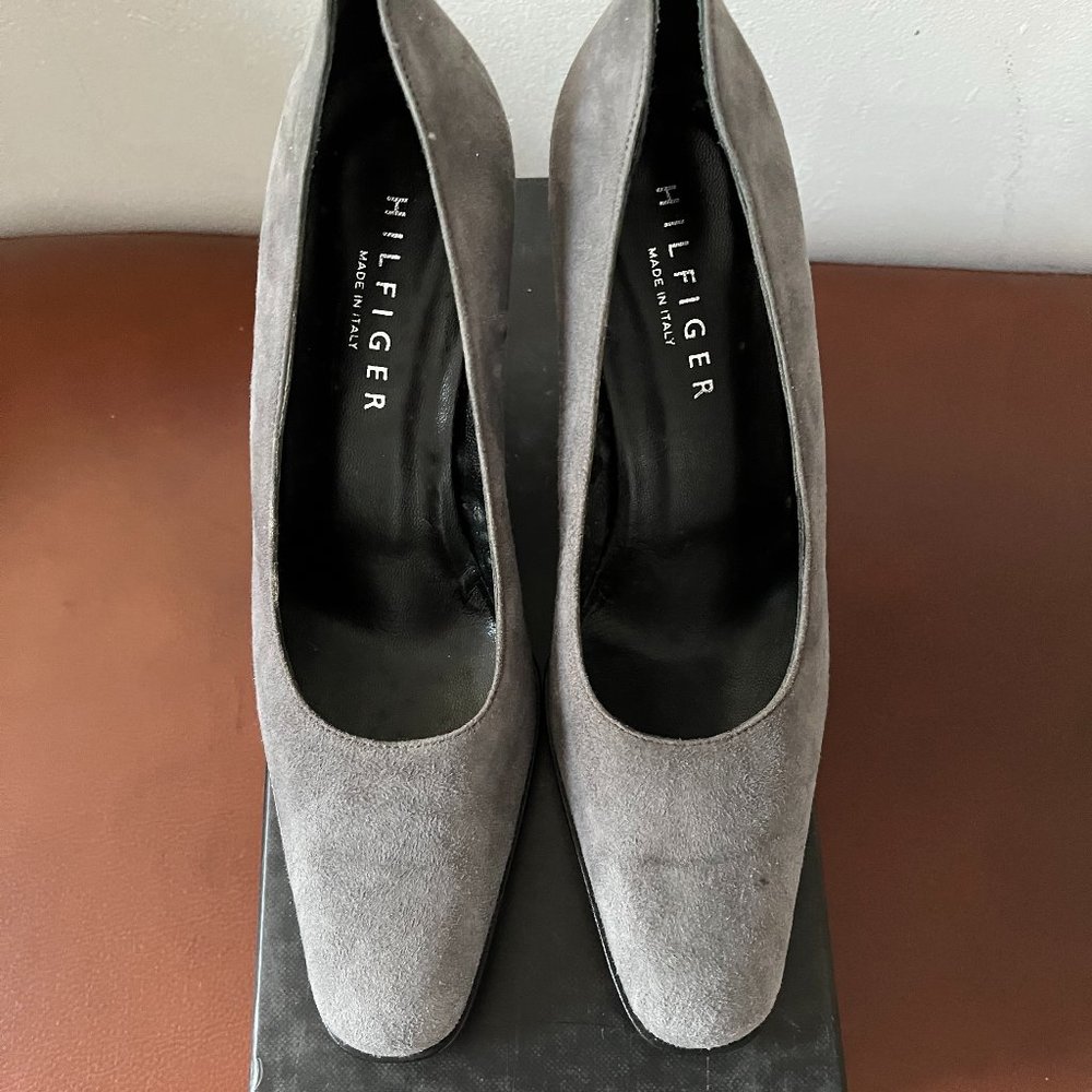 Hilfiger New Grey Suede Pumps, Sz 7 1/2"